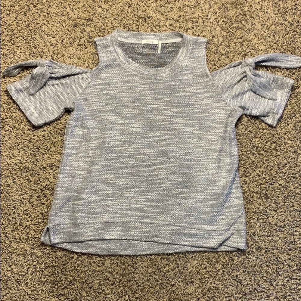 cold shoulder top